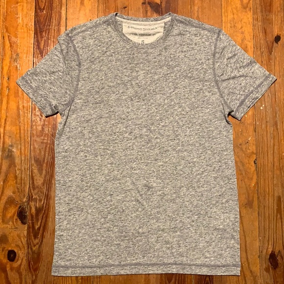 Gray Banana Republic T-Shirt
